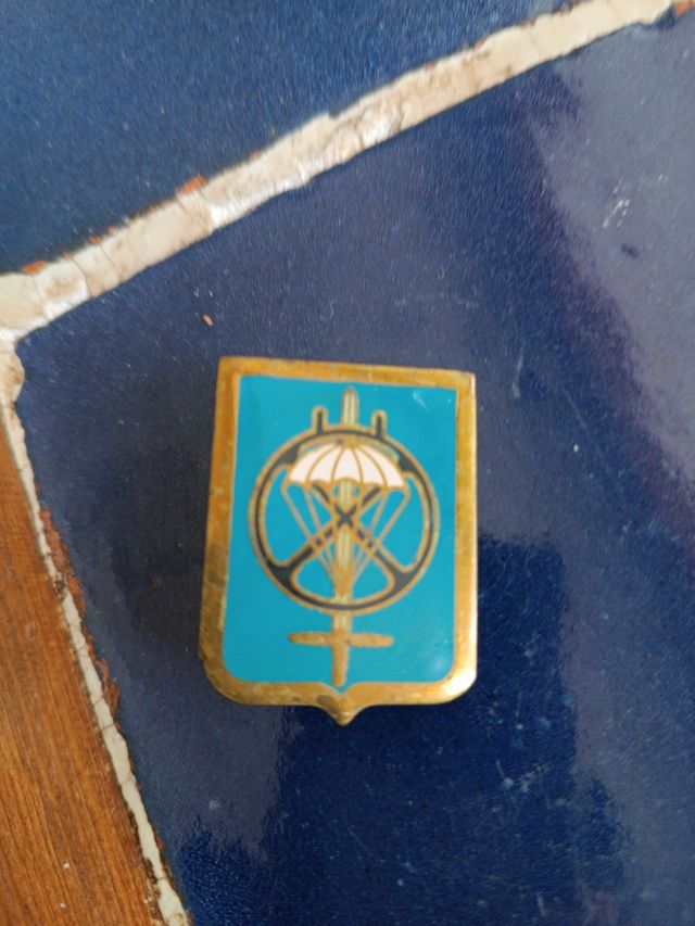 Insignia brigada paracaidista