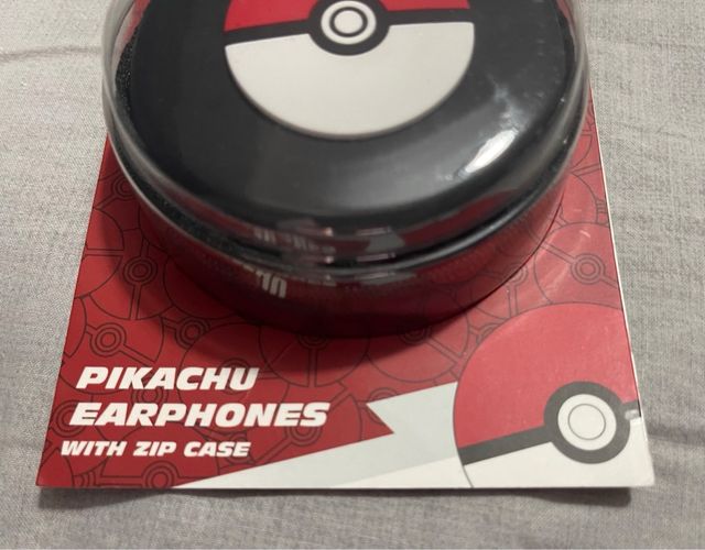 CUFFIE - pikachu earphones + zip case