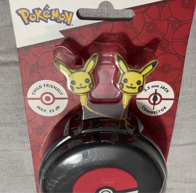 CUFFIE - pikachu earphones + zip case