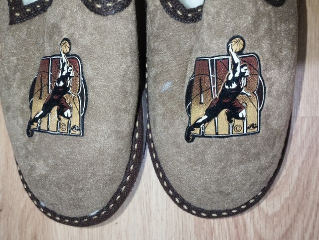 Zapatillas abierta de invierno talla 38