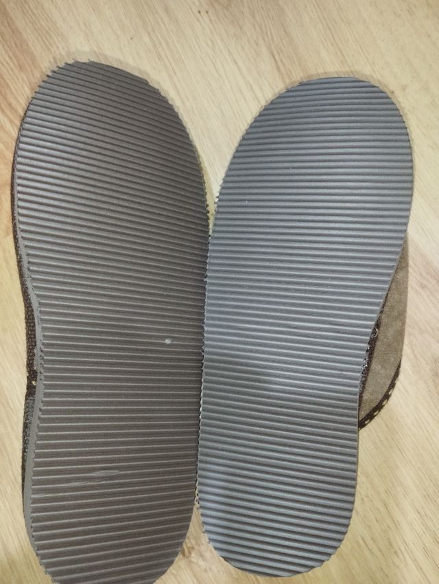 Zapatillas abierta de invierno talla 38