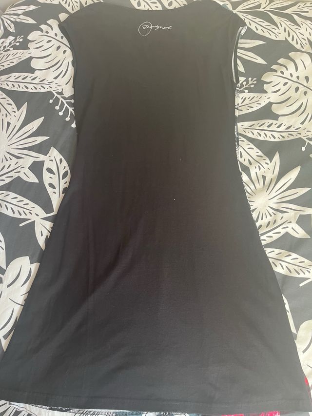 VESTIDO VERANIEGO DESIGUAL