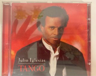 Cds de Julio Iglesias. A 3,5 euros/unidad