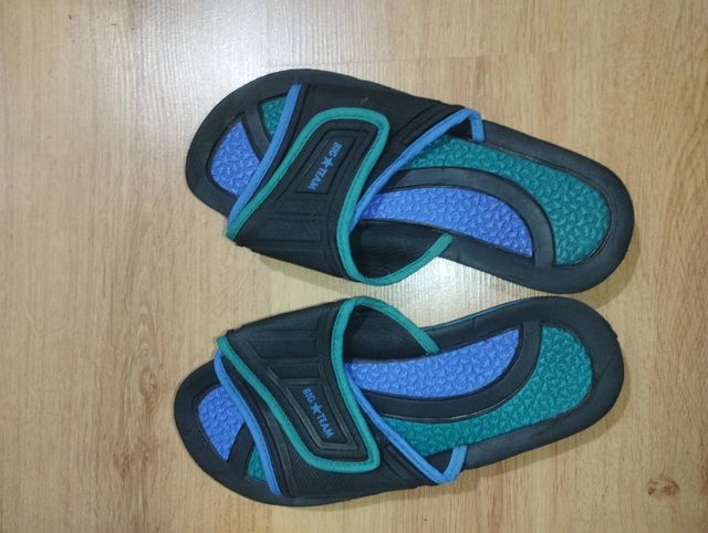 Chanclas marca Big team talla 41