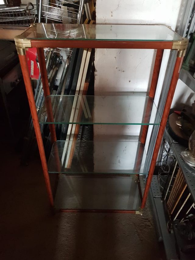 Vendo estantería de cristales