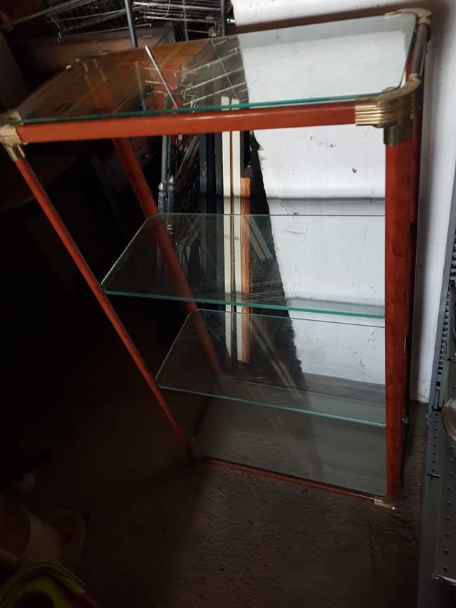 Vendo estantería de cristales