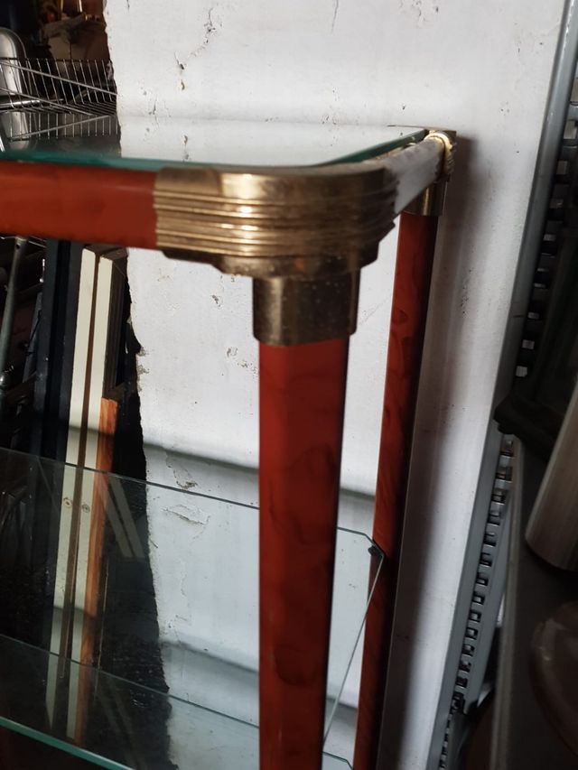 Vendo estantería de cristales