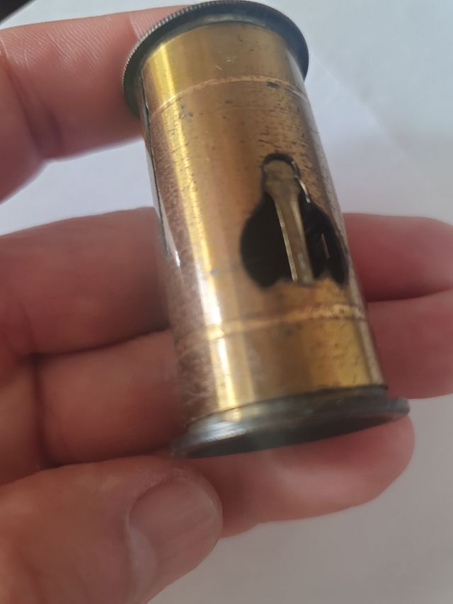 Microscopio bolsillo latón antiguo 1890