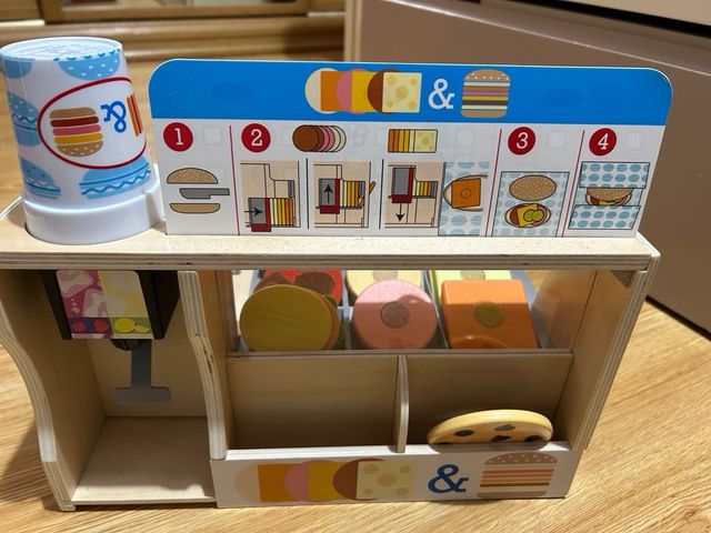 Hamburgueseria de juguete