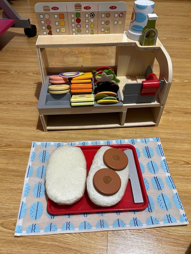 Hamburgueseria de juguete