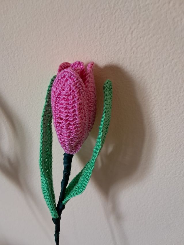 Tulipano lavorato ad uncinetto