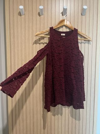 Jersey burdeos Hollister S