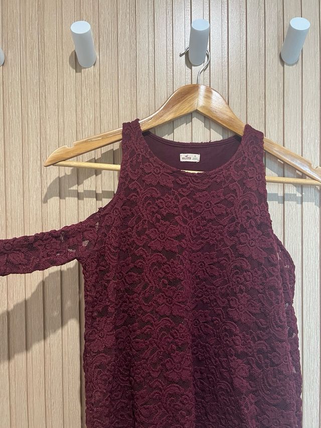 Jersey burdeos Hollister S