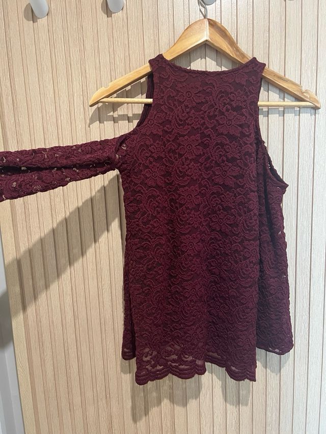 Jersey burdeos Hollister S