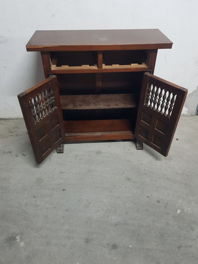 Credenza castigliana in vendita