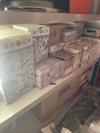 Material vario grupo VAG.