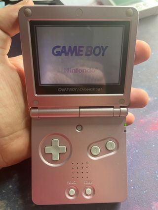 Game boy advance sp rosa perfecto estado.