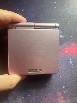 Game boy advance sp rosa perfecto estado.