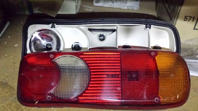 Piloto trasero NUEVO VIGNAL 152180