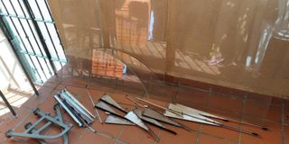 Estanterías de cristal con soportes