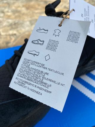Zapatillas Adidas ZX 22 boost w