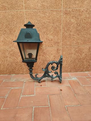 Farola de forja