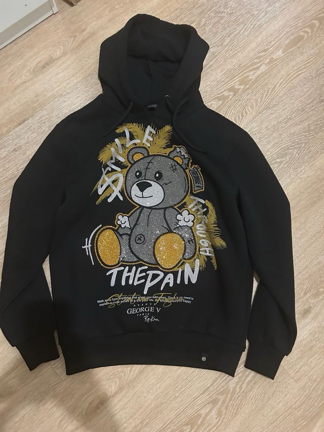 sudadera gerorge V negra