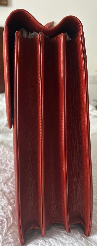 Maletin de piel nuevo