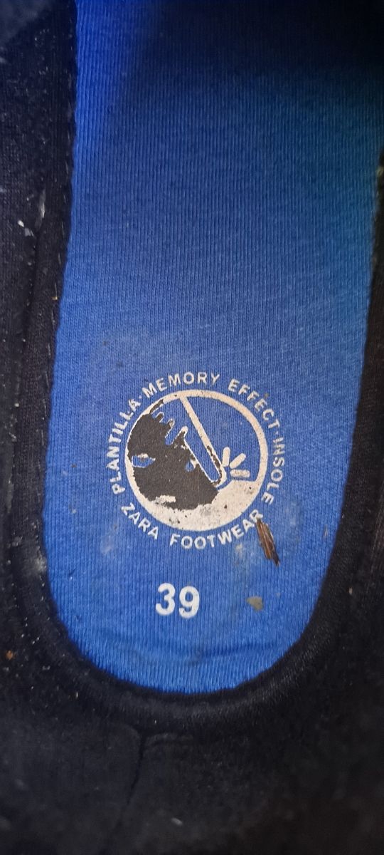 Bota impermeable número 39