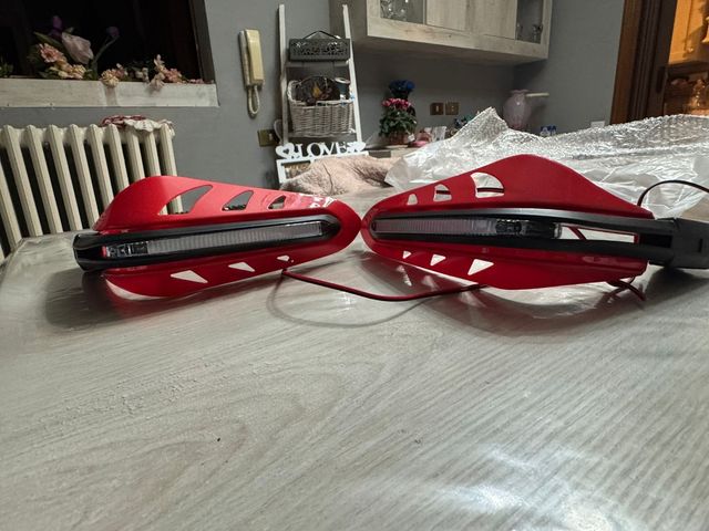 Paramani  Moto con led