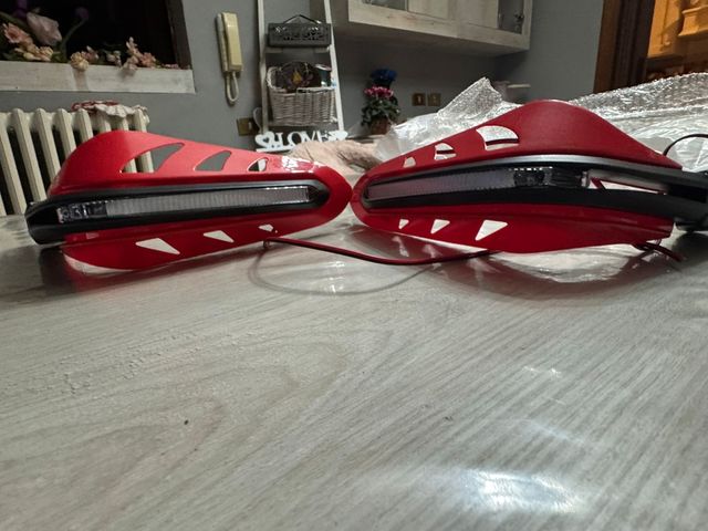 Paramani  Moto con led