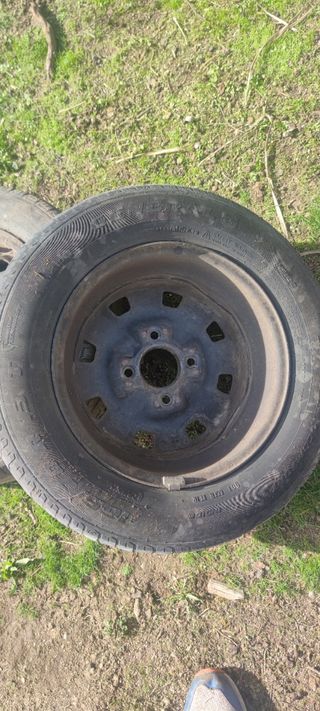 Rueda Peugeot 205
