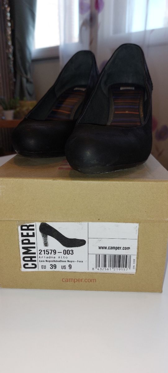 Scarpe Camper con tacchetto