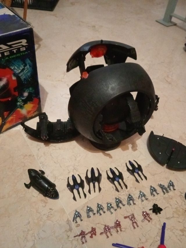 War Planet, la Bestia (Famosa)