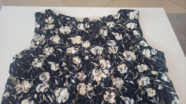 Canottiera pizzo spalla larga taglia M