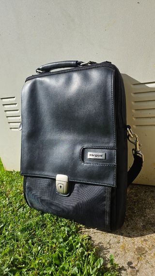 Mochila maletín para portátil Targus