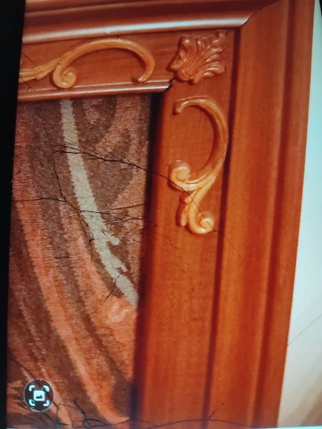 Poltrona in stile con seduta in broccato