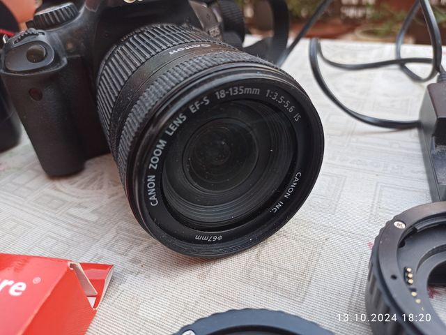 dos cámaras Canon 550d y cuatro lentes o cambio