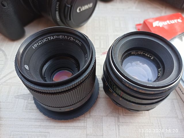 dos cámaras Canon 550d y cuatro lentes o cambio