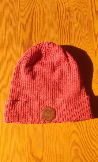 Gorro de lana naranja marca wed'ze