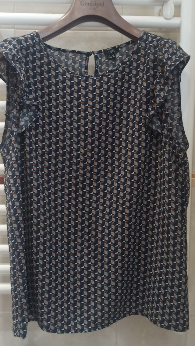 4 camicette smanicate taglia 44/46