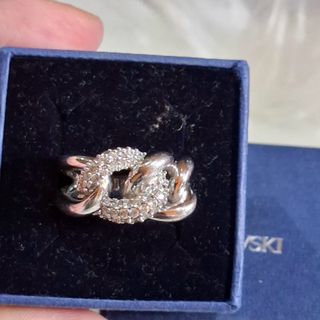 Anillo cruzado