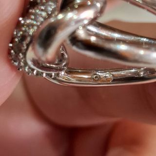 Anillo cruzado