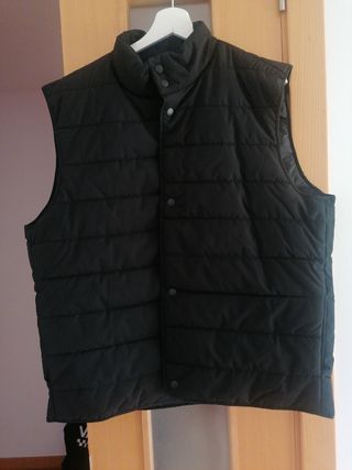 Chaleco hombre Zara