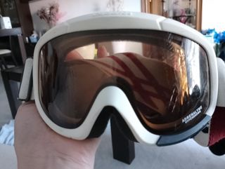 Casco esquí briko negro y gafas de regalo