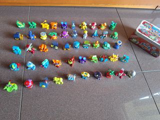 PACK SUPERZINGS POLICIA Y MAS 100 FIGURAS