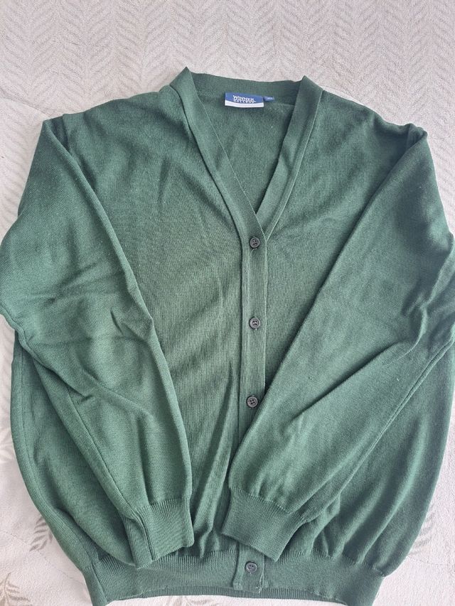 Uniforme colegio talla 14 y 20.