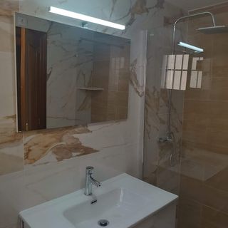Reformas de pisos  baños y cocina autónomo 