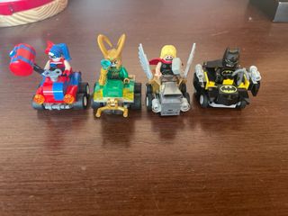 Macchine Lego di Batman, Loki, Harley Queen e Thor
