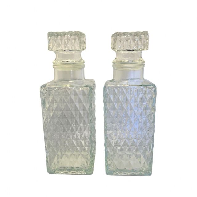 2 licoreras vintage de vidrio tallado